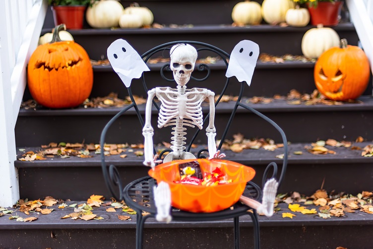 halloween decorations for your doorsteps